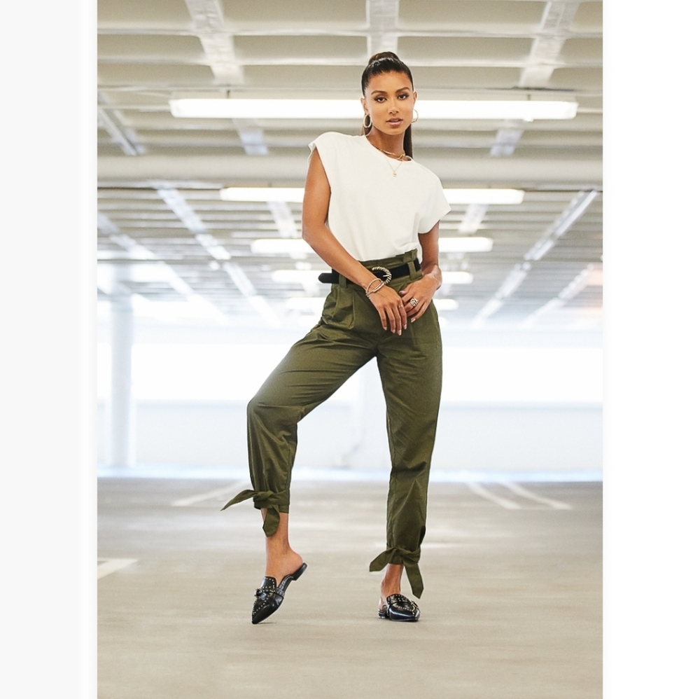 ✨️Shoedazzle muscle top✨️
